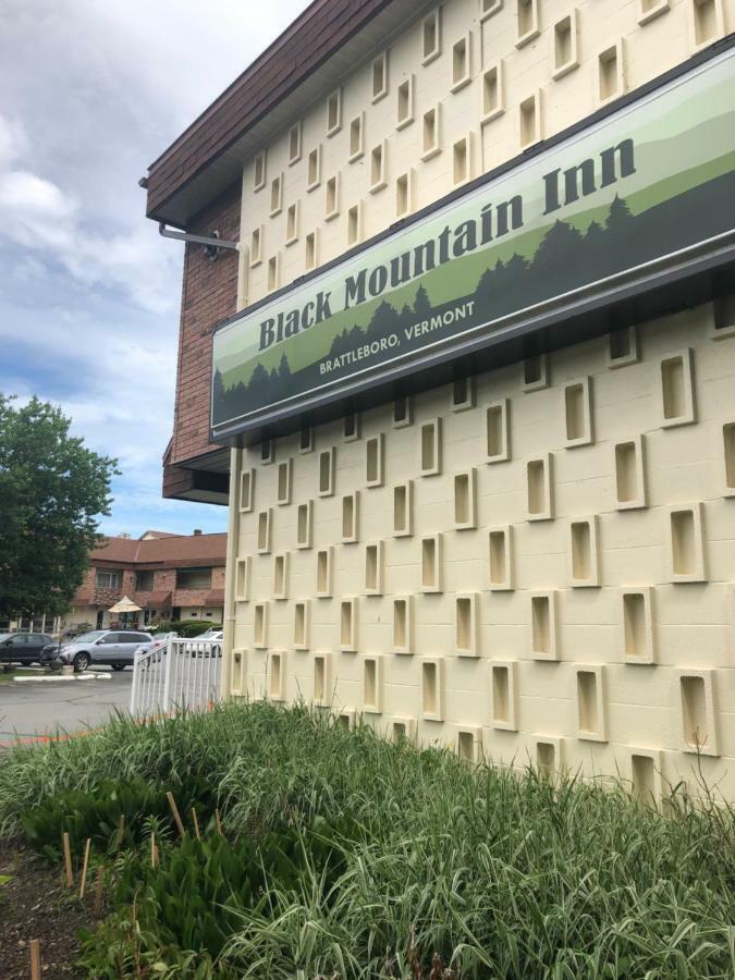 The Black Mountain Inn Братълборо Екстериор снимка